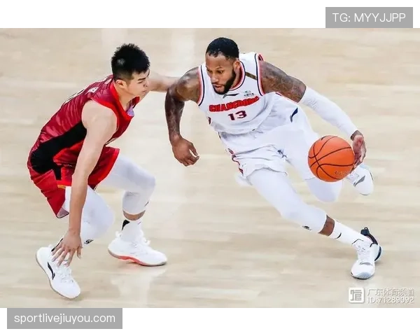 篮球垂直起跳规则如何界定防守犯规与合法身体对抗的具体标准